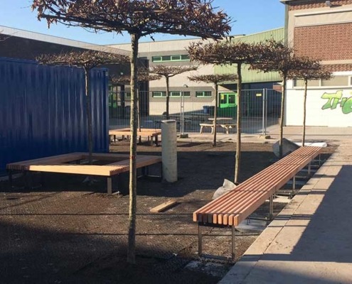 VVS straatmeubilair op speelplaats SAB